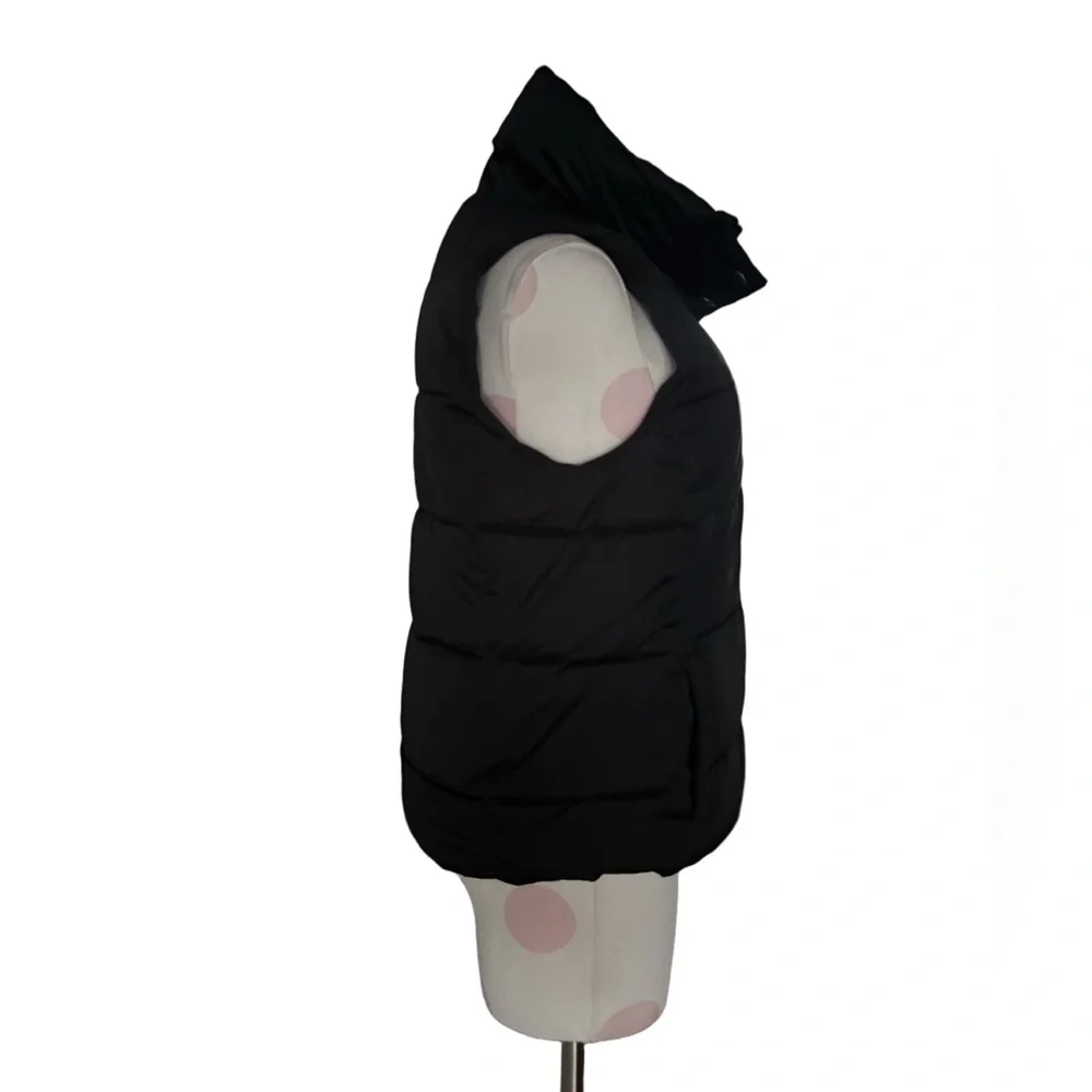 Casual Minimalist Preppy – Puffer Vest – Black – M